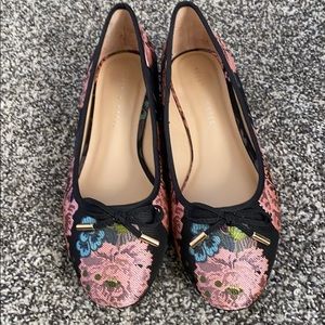 EUC Kelly & Katie Elerana Embroidered Flats 7
